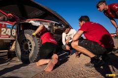 ourednicek-dakar24-toy-15