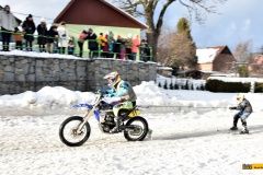 Horni-Mesto-ulicky-moto-ski22-92