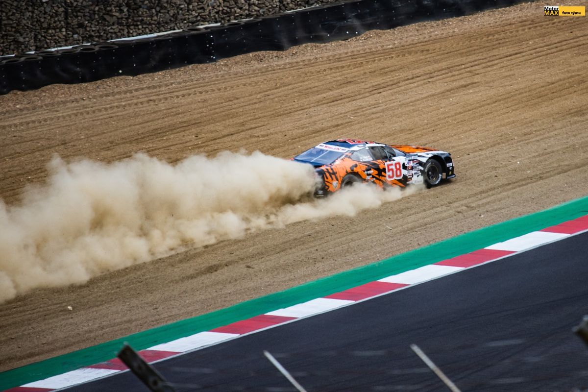 20220611_nascar_02_brands_hatch_ds_img_4228_52140337127_o