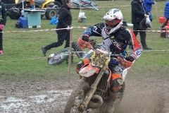 om-redhost-moto19-26