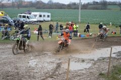 om-redhost-moto19-34