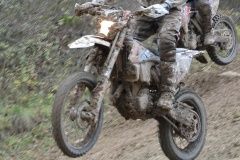om-redhost-moto19-83