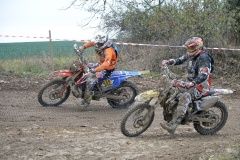 om-redhost-moto19-98
