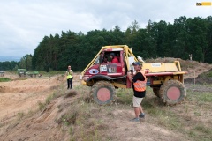 kunStaT-22-Unimog-prazak-1
