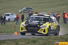 Valaska23_MB-57-cerny-hyndai