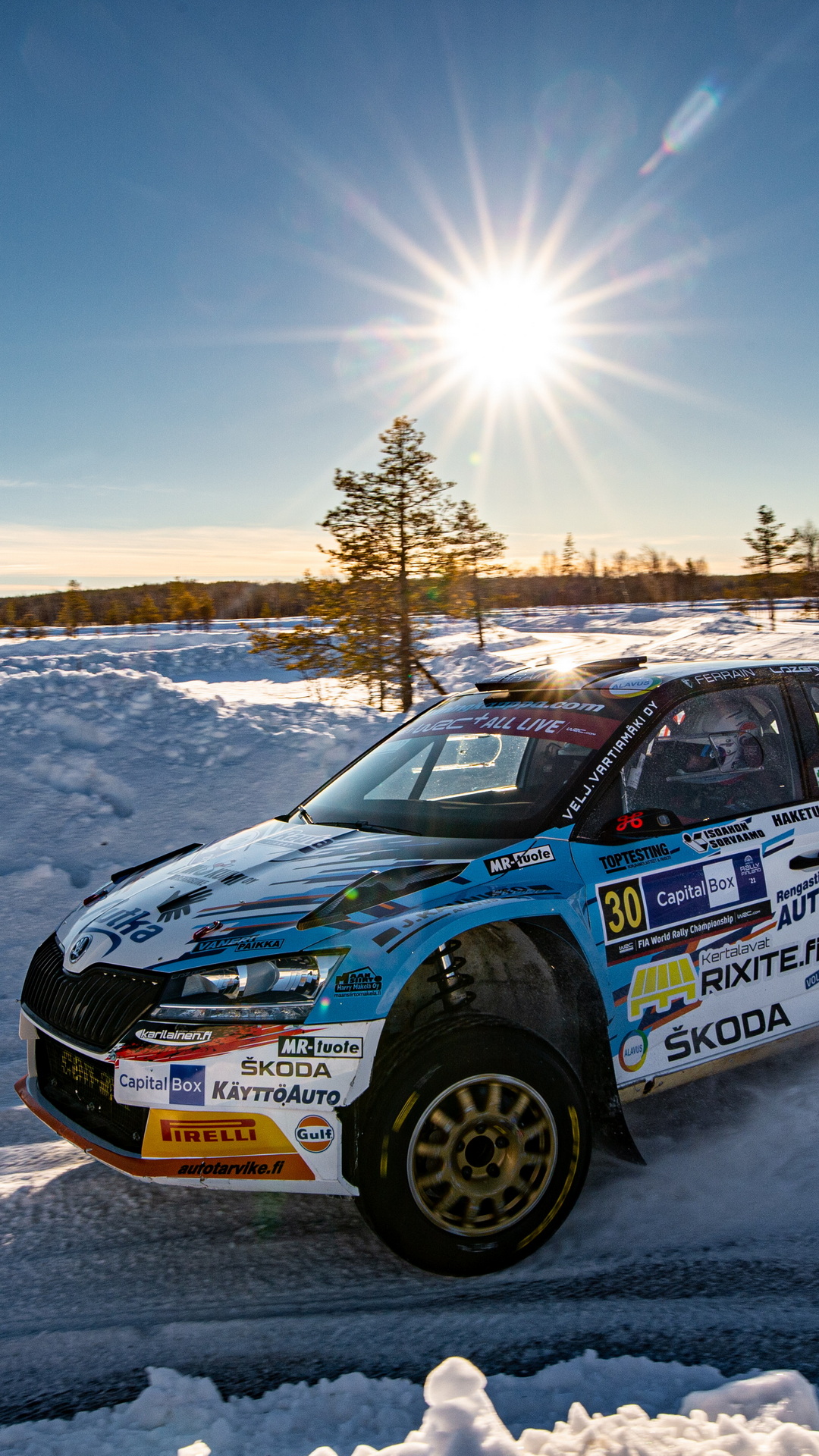Tapety do mobilu ze sněhové Arctic Rally Finland 2021.