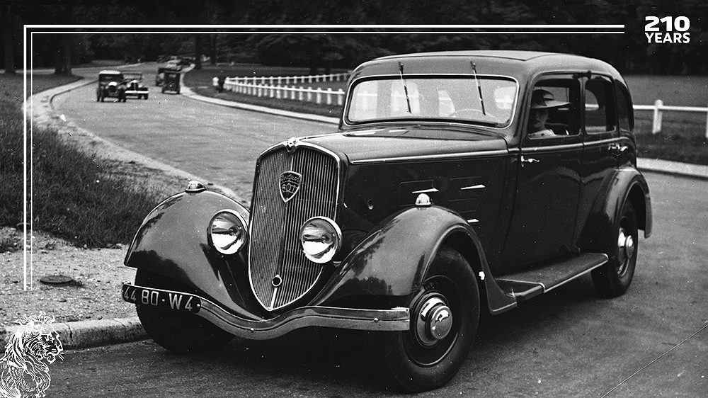 Značka Peugeot slaví 210. narozeniny.