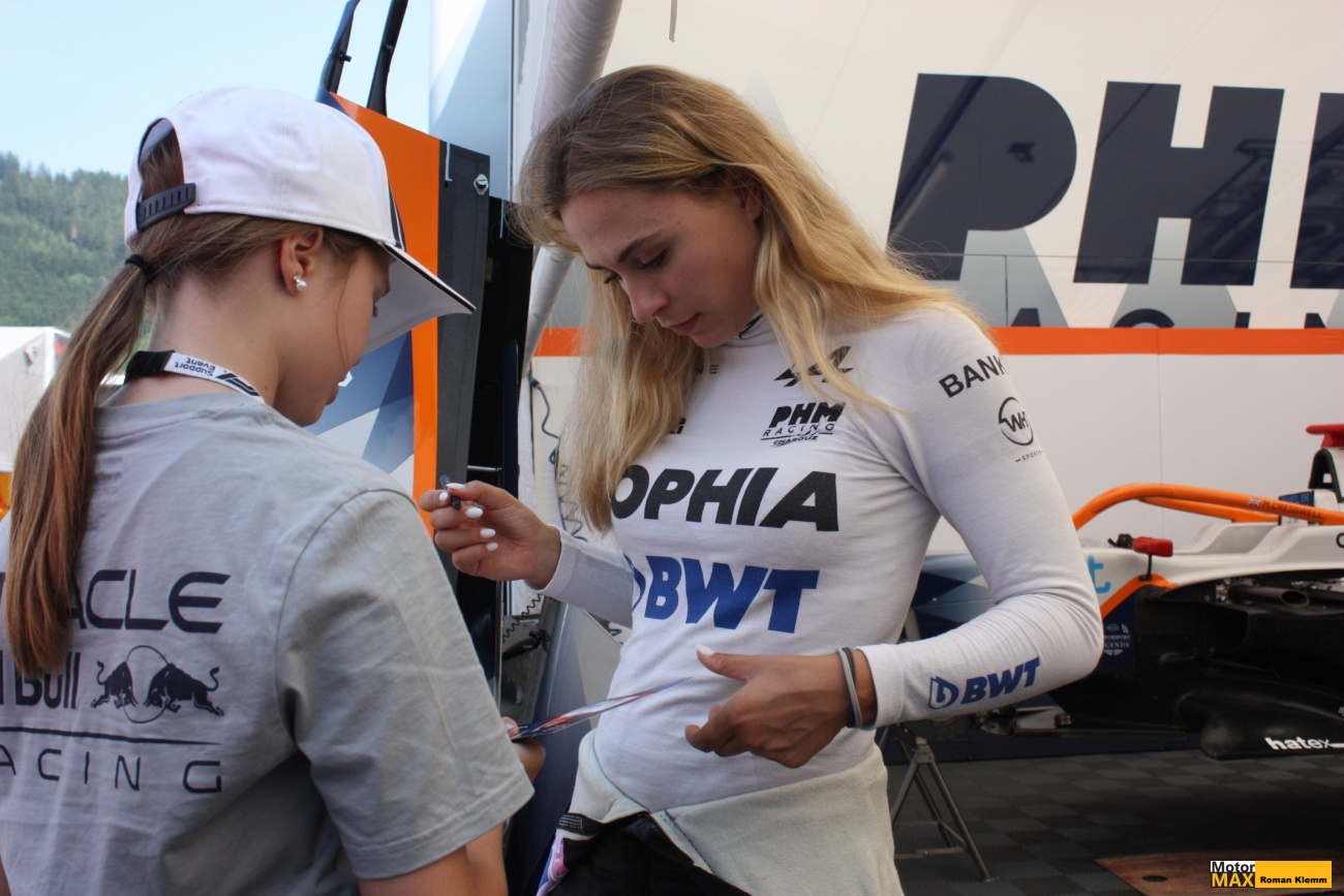 Boss GP v Misanu: Re-start kariéry Sophie Flörsch? Po roce opět dostala šanci.