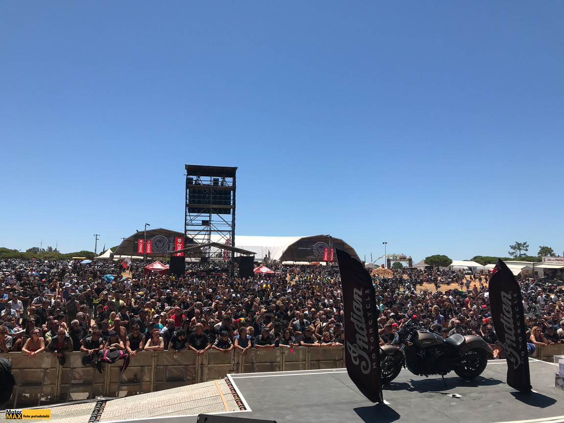 Hlavní cenou bude exkluzivní model Indian FTR.