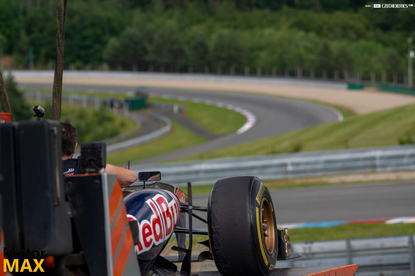 Testy KR Motorsport, včetně F1 a F2, na Masarykově okruhu. Foto Karla Maříka / 2.