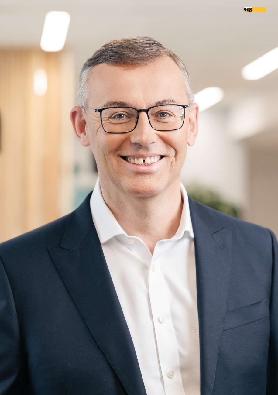 Alain Favey u Peugeotu ve funkci ředitele nahradil Lindu Jackson.