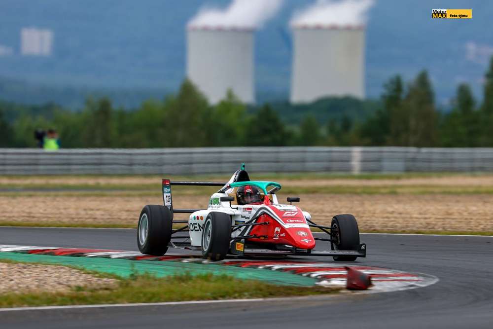 Mladá formulová závodnice Michelle Jandová: Motorsport je celý můj život.