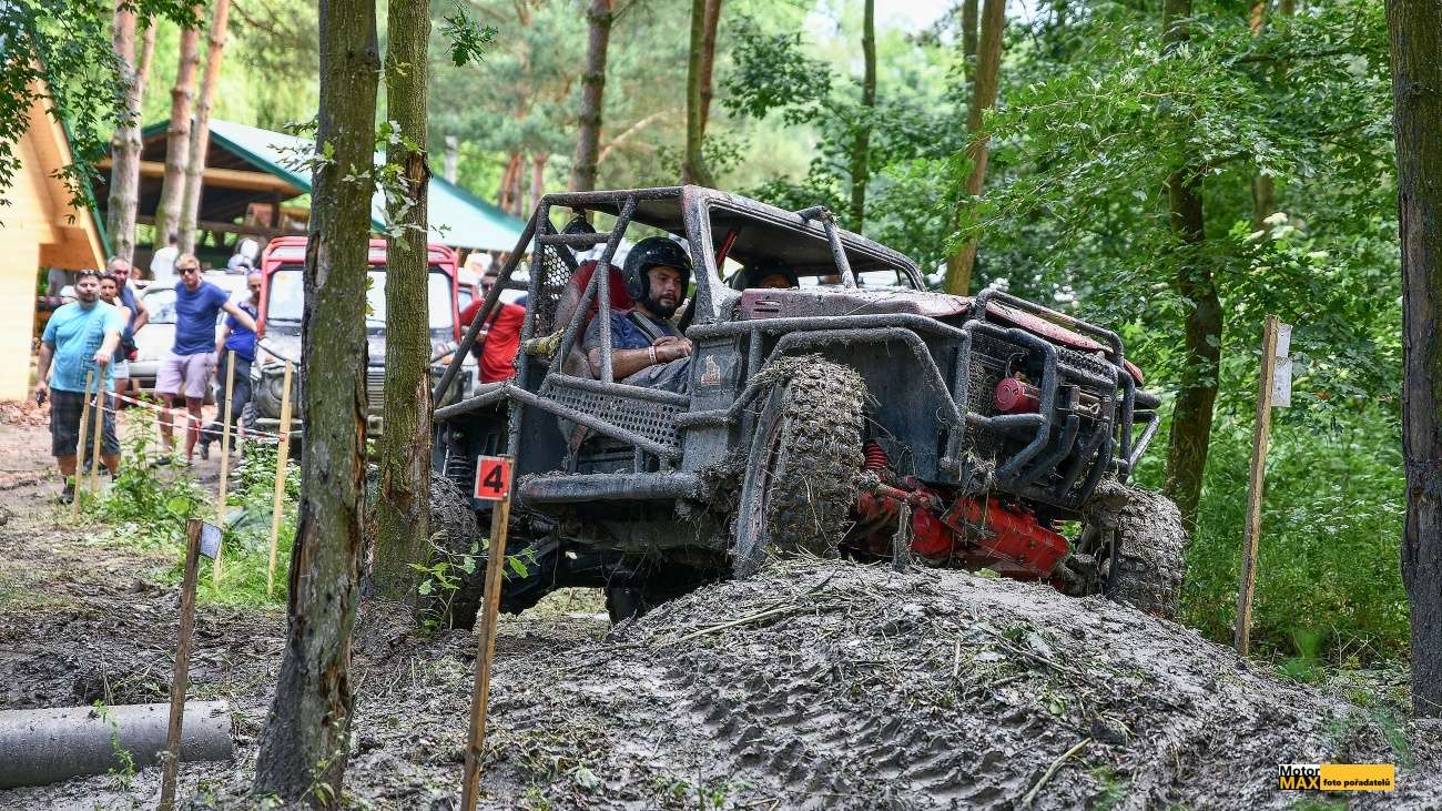 Offroad trial Bezděkov 2025. Akční video.