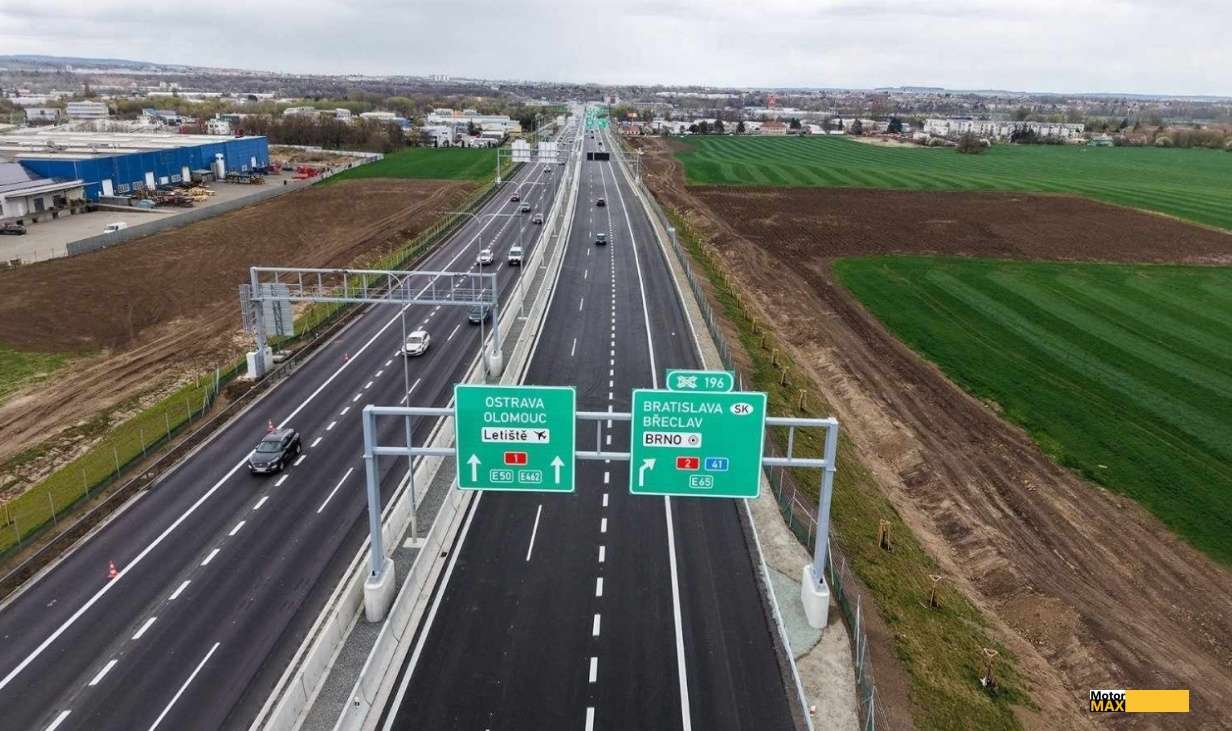 Mezi 194. a 196. km dálnice D1 na jihu Brna se již od tohoto týdne jezdí! Video.