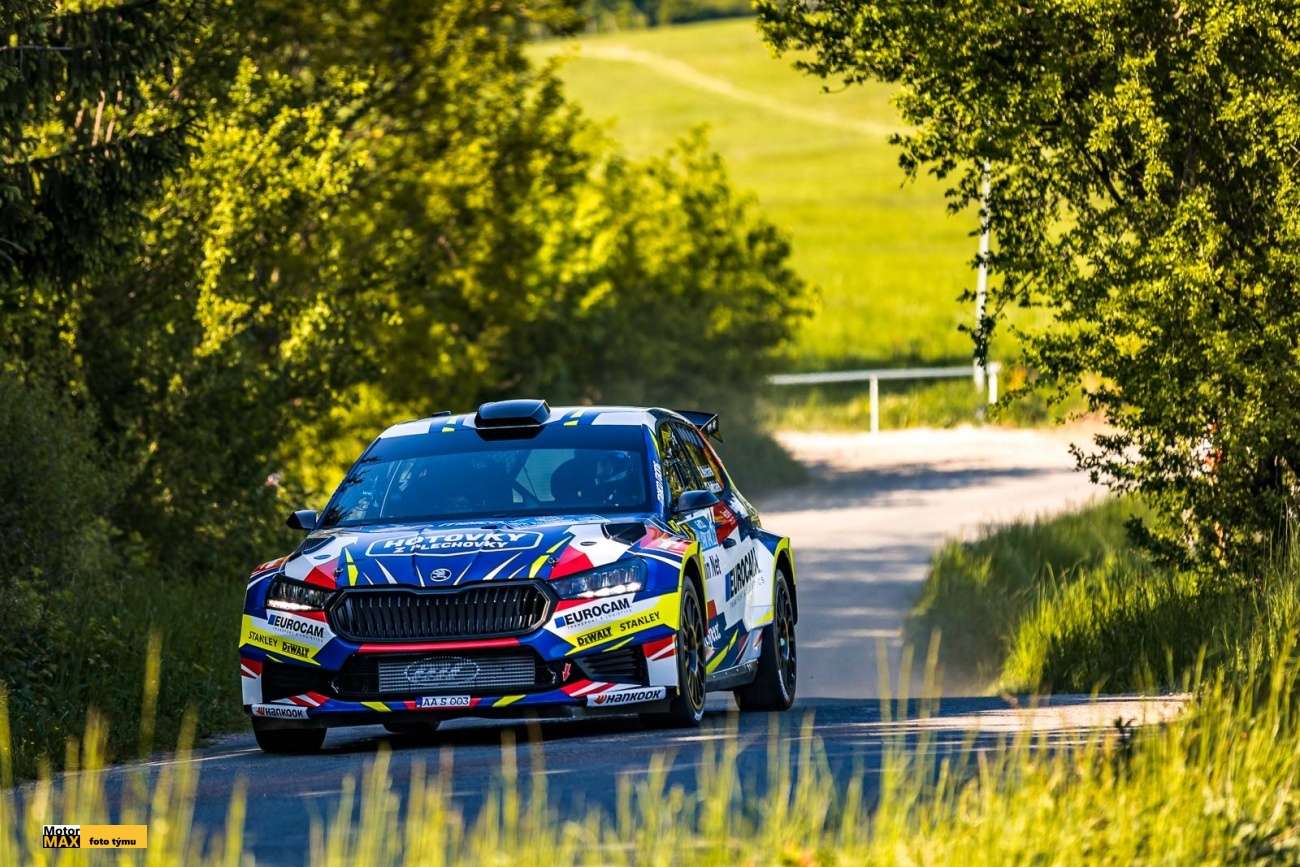Bratři Melichárkovci s Fabií RS Rally2 na Kopné stříbrní mezi Slováky.