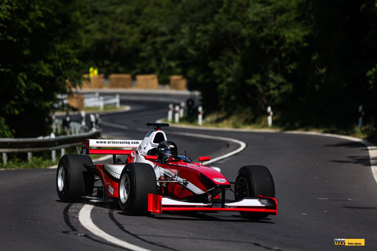 Martin Juhás veze z Ožďan zlato.