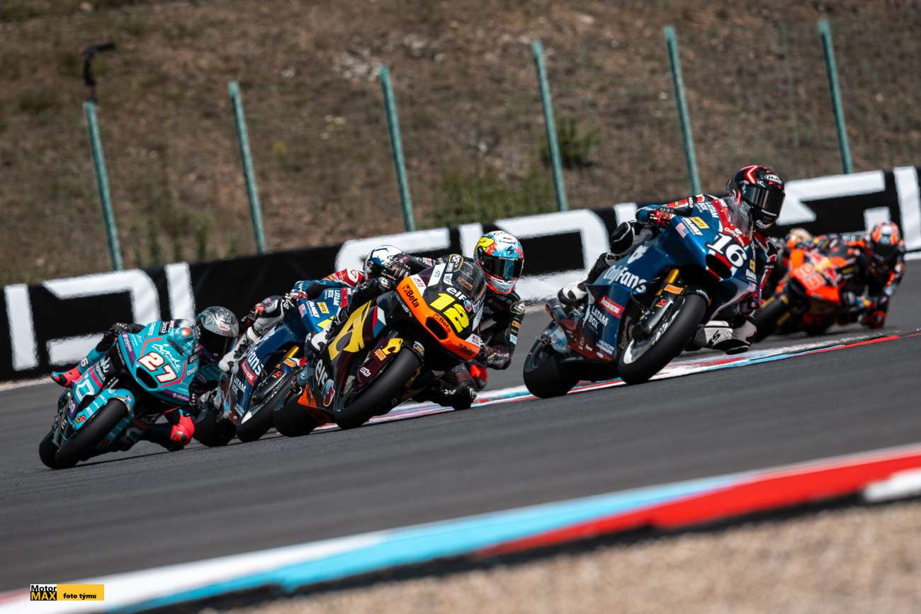 Filip Salač se kvalifikoval jako devátý. Sprint nakonec vyhrál Marc Márquez.