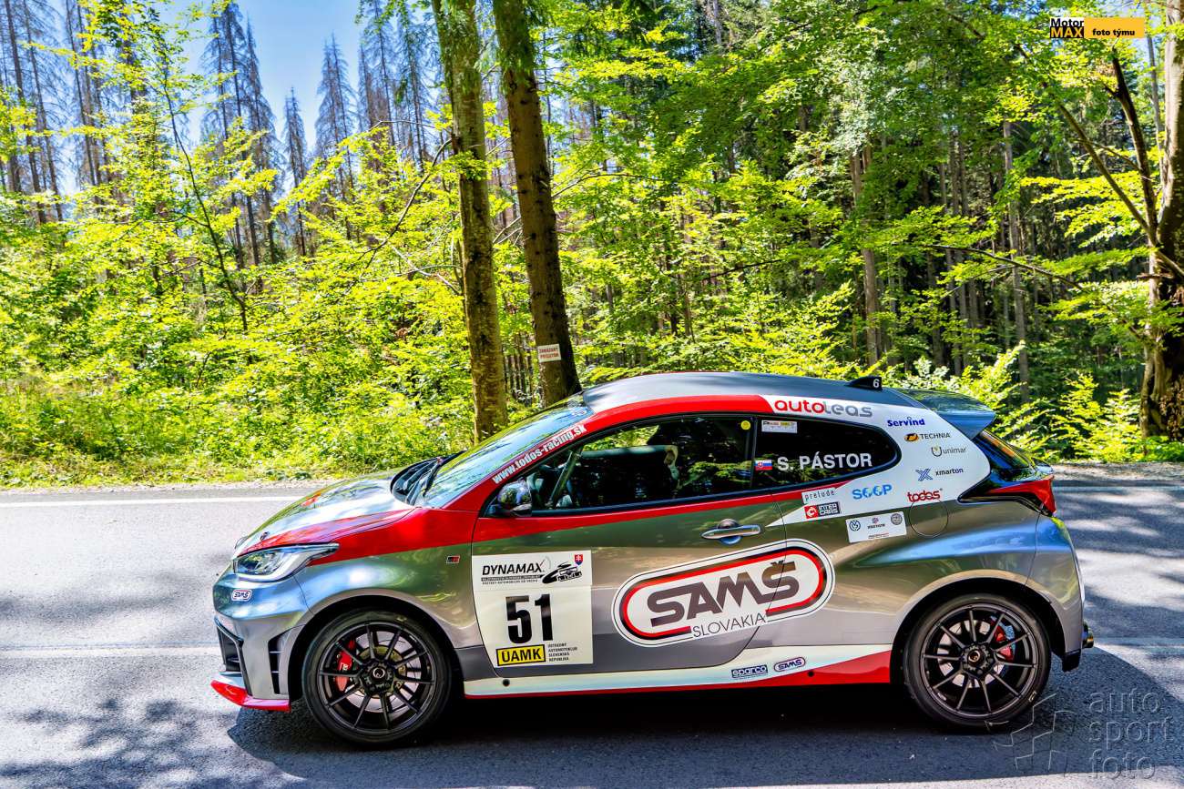 Mladý slovenský motokárový talent Sebastián Pástor okusil závody do vrchu.