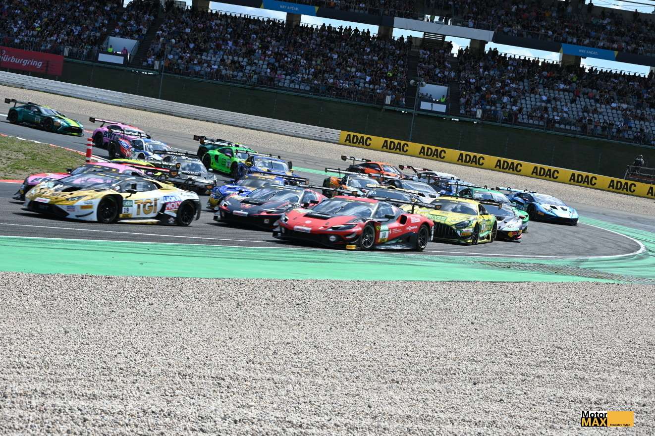 Foto story po víkend DTM na legendárním německém Nürburgringu.