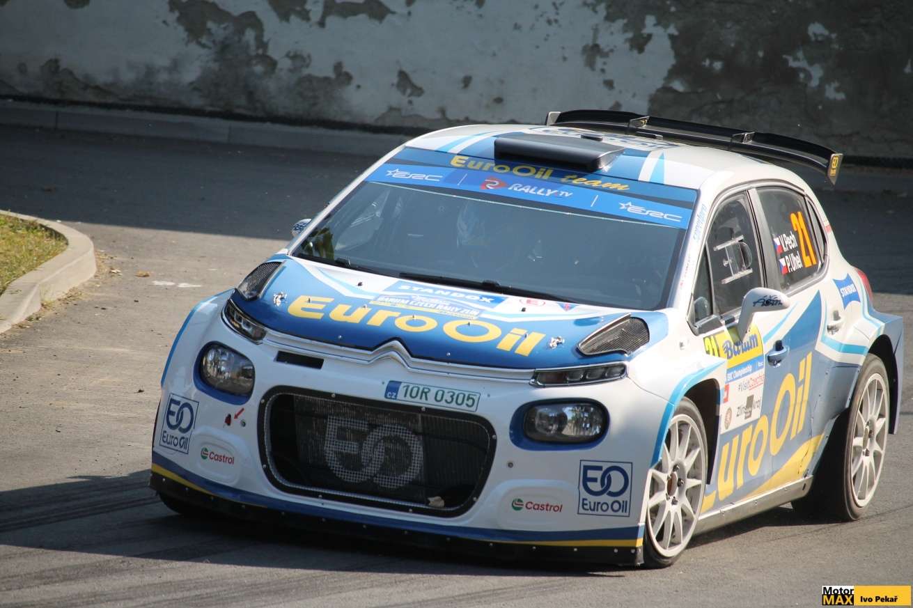 Posádka Václav Pech Petr Uhel zařadila do letošních startů i sobotní Vyškov.