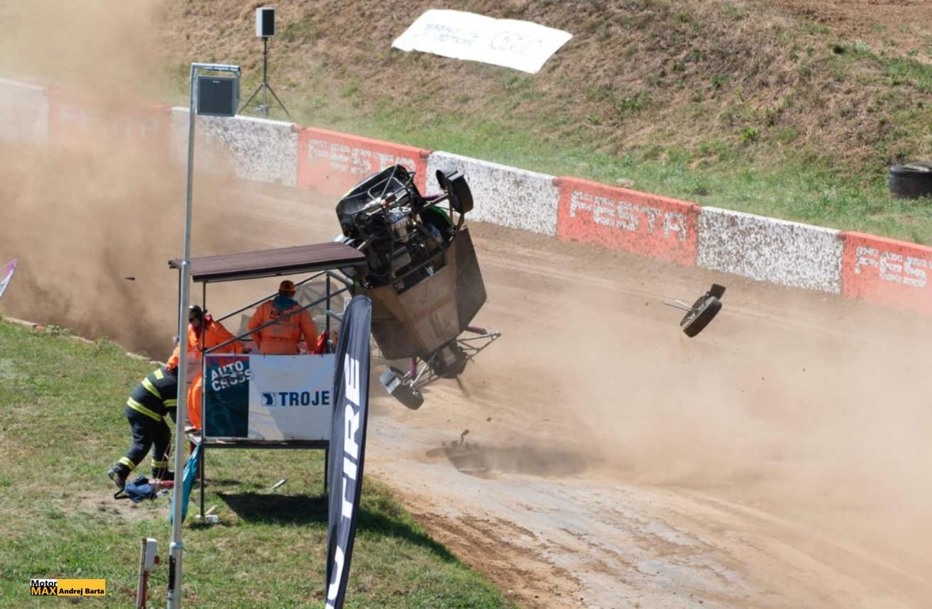 Autokrosové ME v Přerově 2025 bylo akční. Fotoupoutávka  Andreje Bárty.