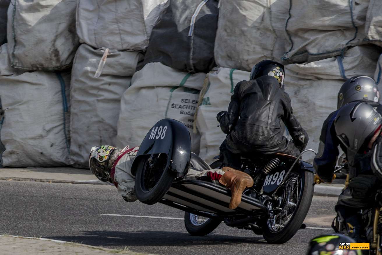 Zámecký okruh v Holíči 2025. Fotogalerie Romana Vlačihy.