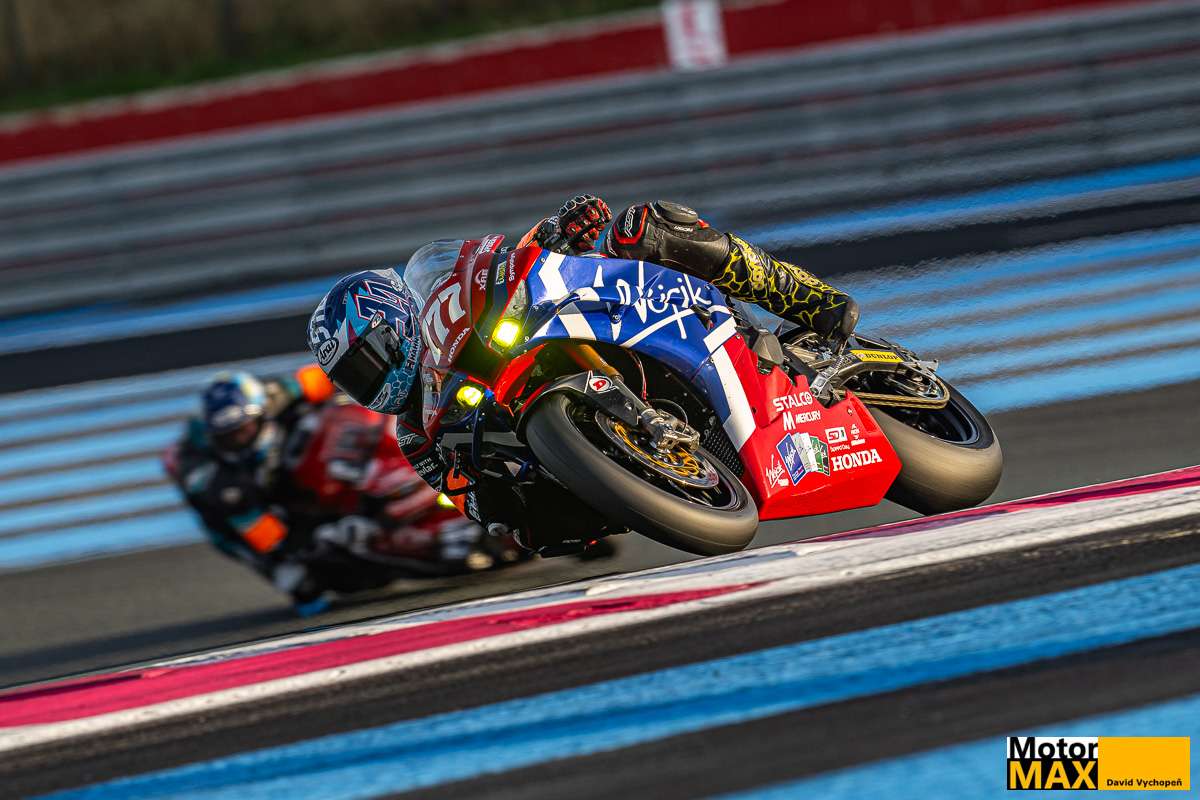 Víkendový závod EWC v Bol dOr 2025. Fotogalerie Davida Vychopeně.