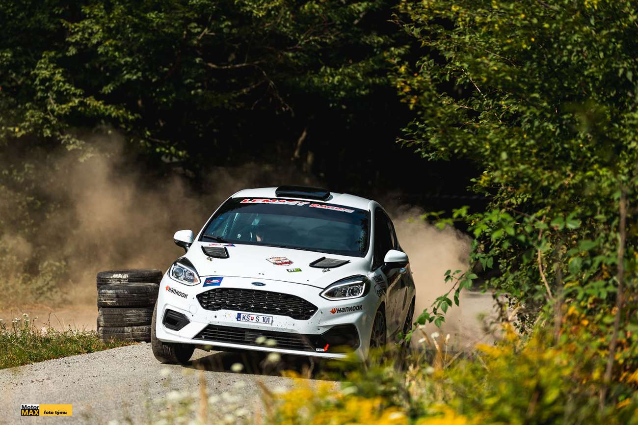 Slušný výsledek Patrika Magyara z Rallye Abov a jasné vedení v šampionátu 2WD.