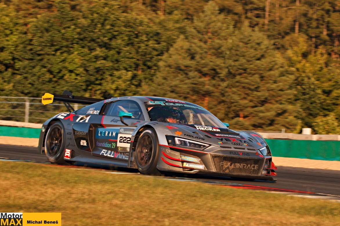 Petra Fulína a Jiřího Navrátila v Monze potrápila technika.