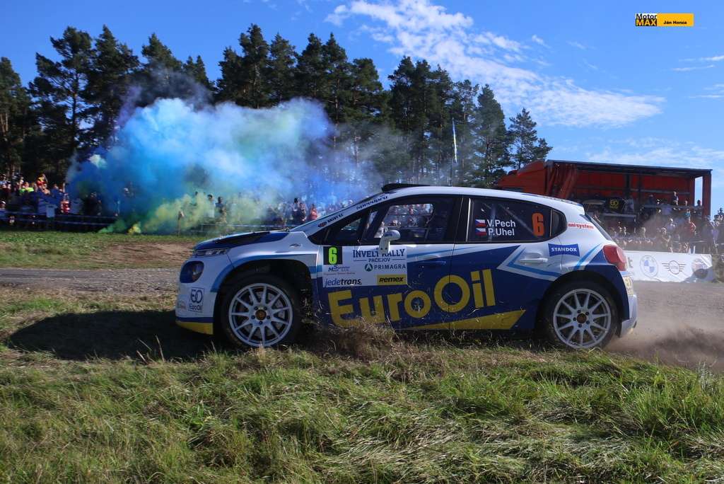 Václav Pech s  Petrem Uhlem na domácím Pačejově pátí. A nyní do Vsetína.