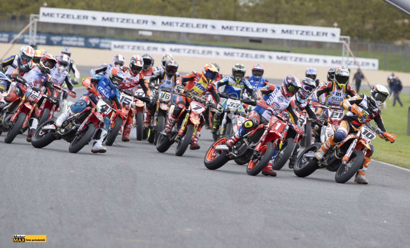 Světové supermoto Vysoké Mýto představuje startovní listinu.