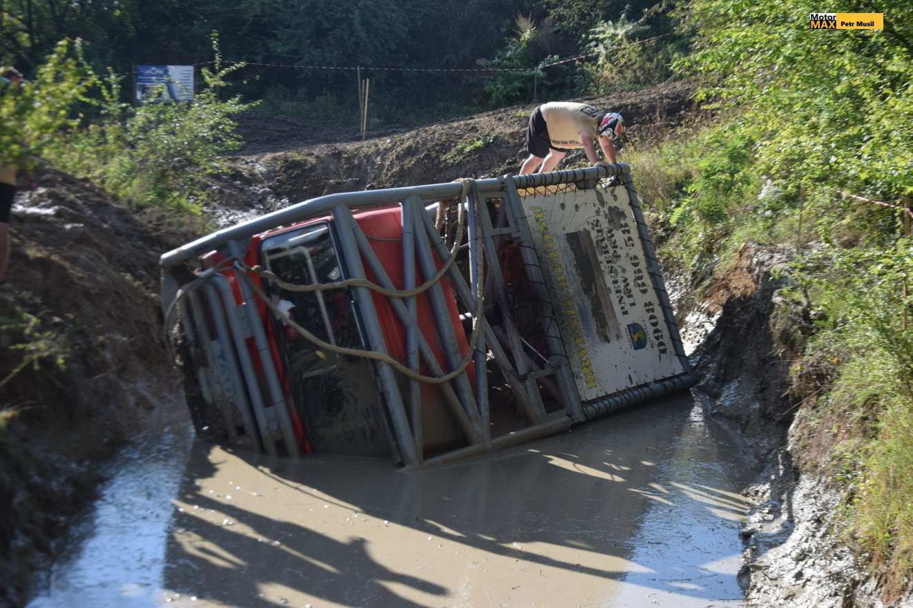 Trucktrial Milovice 2025. Bouda Tatry objektivem Petra Musila, aliaz  Brňáka.