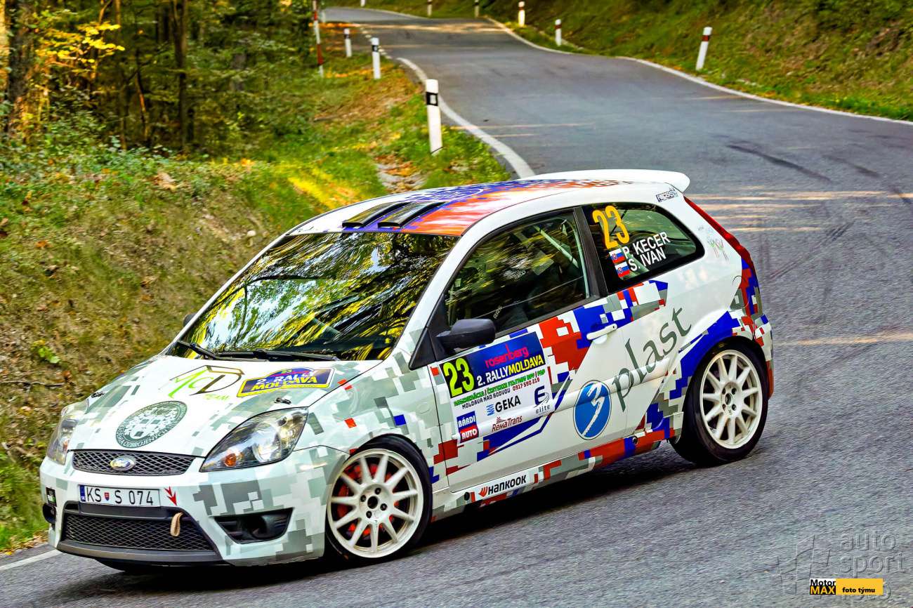Patrik Kecer a Sebastián Ivan si na Rally Moldava spravili chuť a v tříde 15 dominovali.