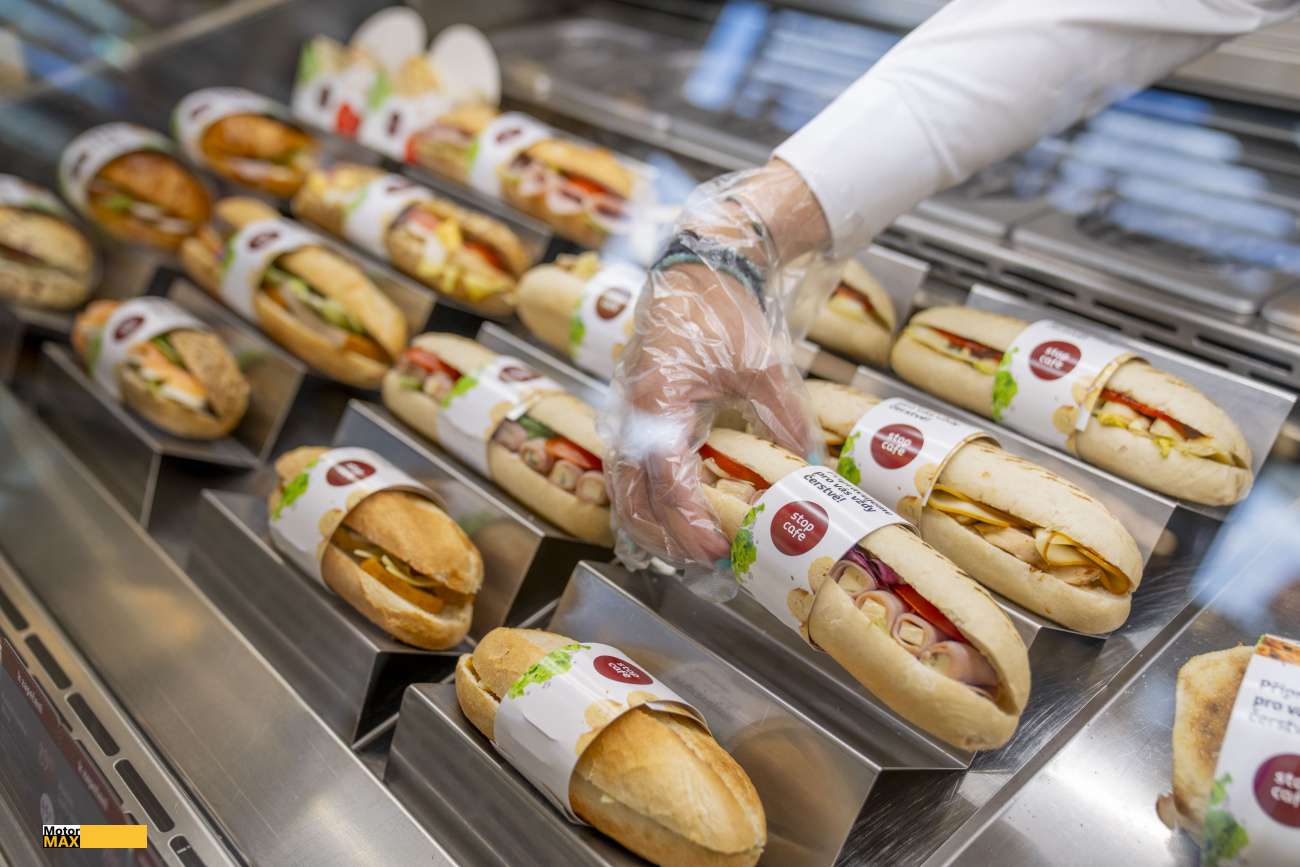 Už také na čerpacích stanicích lze zachraňovat potraviny.