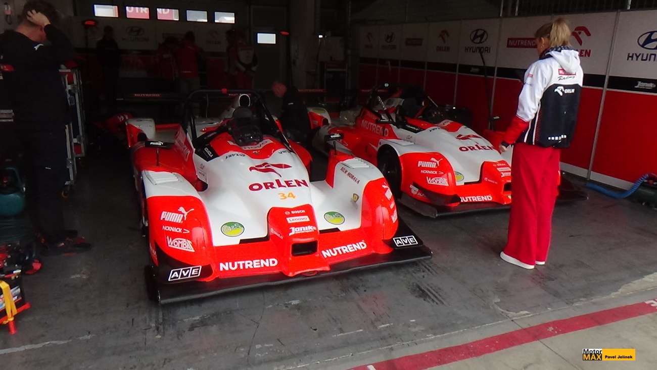 Janík Motorsport veze další úspěchy ze závodů do vrchu na Masarykově okruhu.