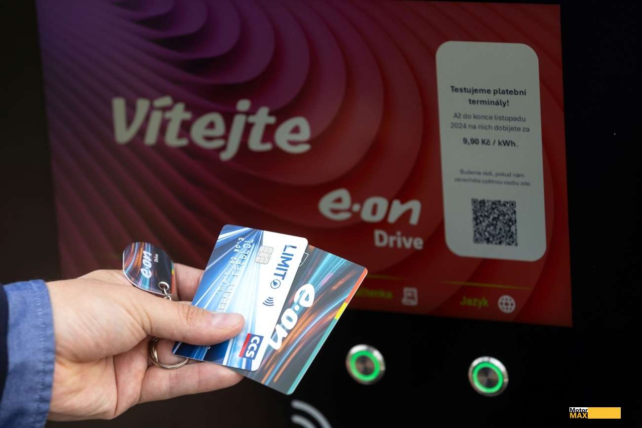 V jediném rozhraní aplikace zaplatíte mobilem tankování i parkovné.