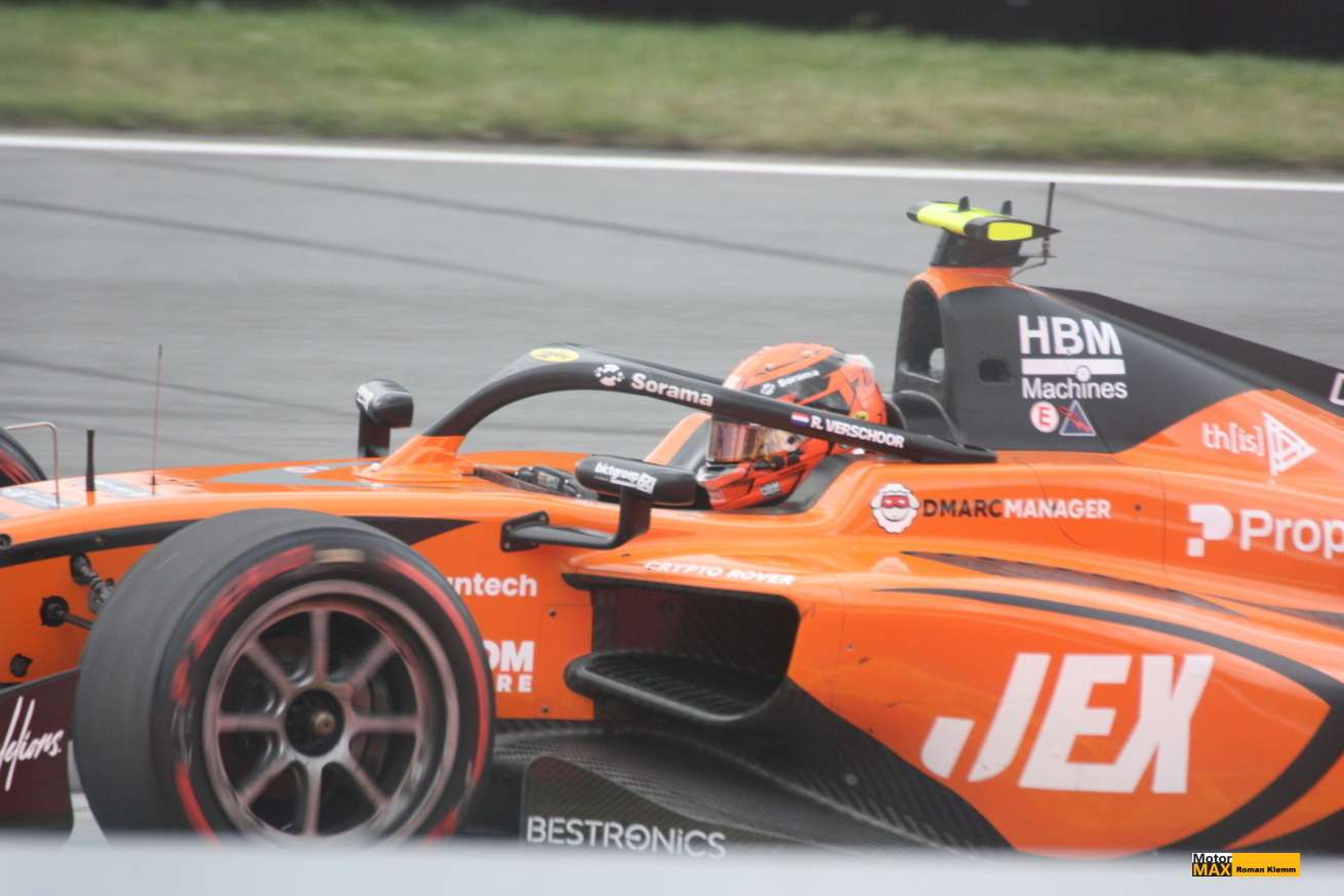 Sprint F2 v Kataru vyhrál zkušený Richard Verschoor, Roman Staněk bez bodů.