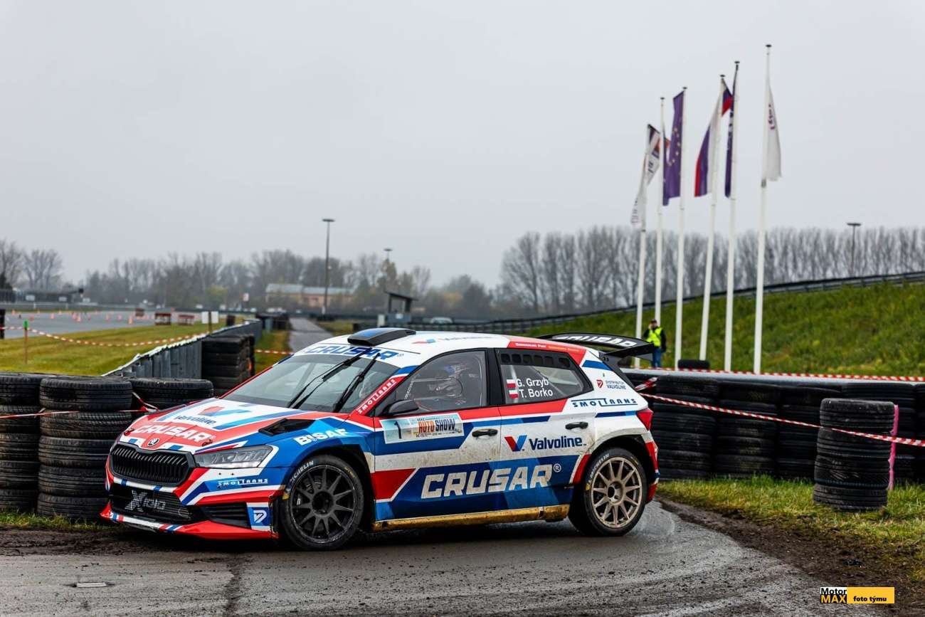 Vítězem AUTO SHOW je opět Polák Grzegorz Grzyb.