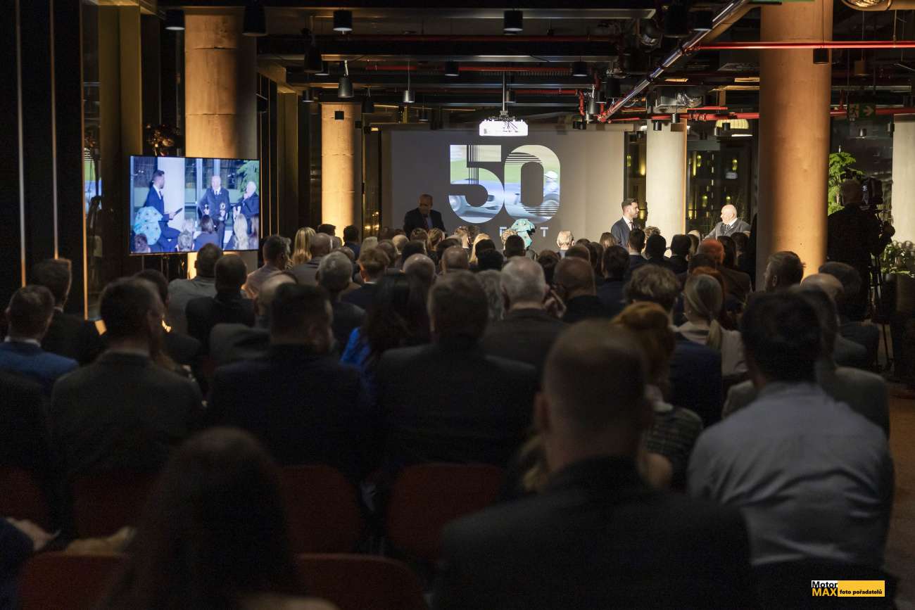 Anketa Zlatý volant oslavila kulatých 50 let.