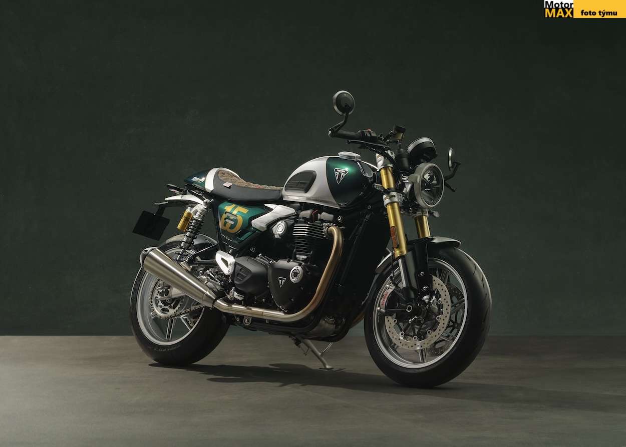 Triumph odhaluje jedinečný Speed Twin 1200 Cafe Racer DGR Edition.
