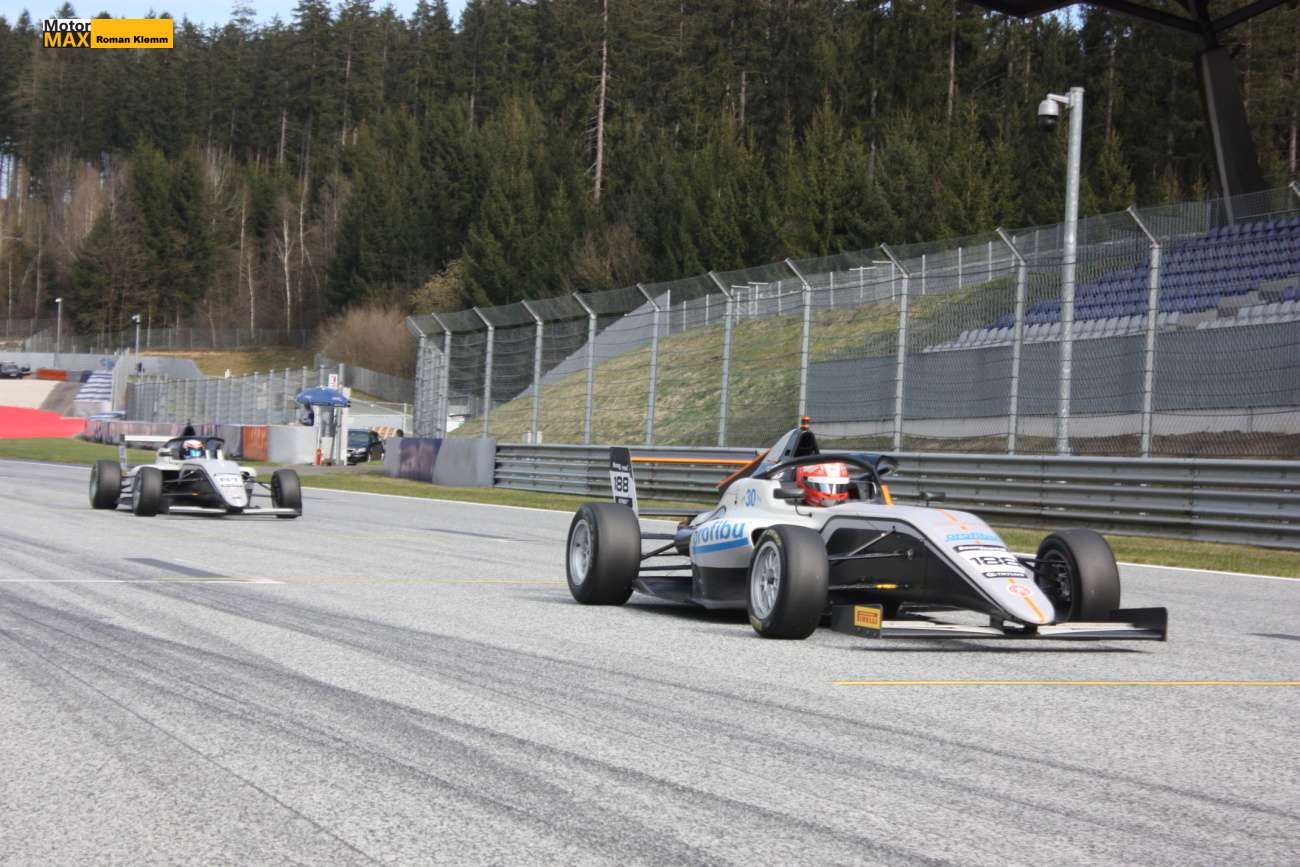 Kalendář CEZ-F4 2026.