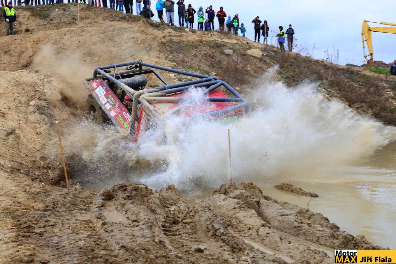 Trucktrial Milovice 2026 a bahenní hrátky Tatry 4×4. Fotogalerie Jirky Fialy.