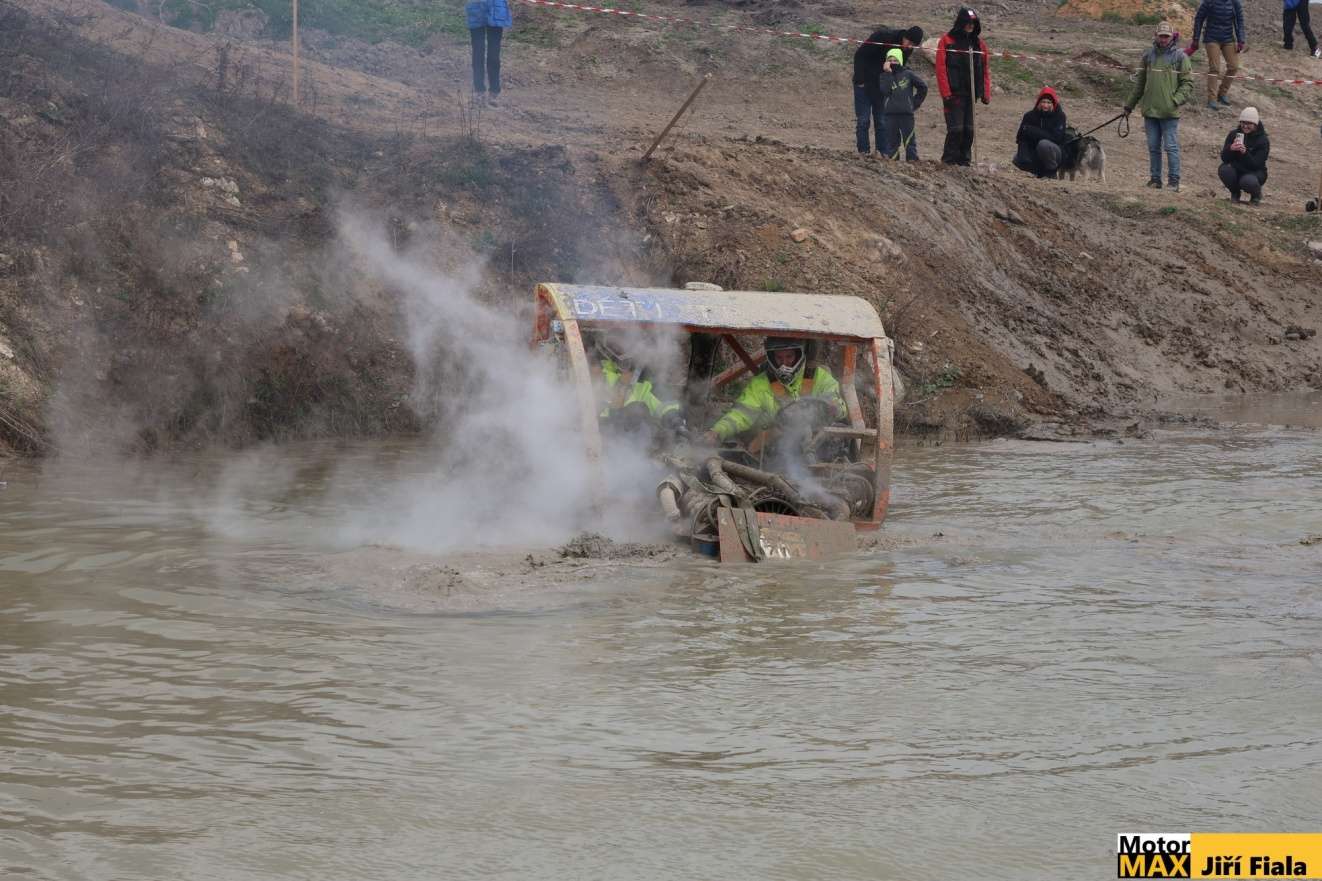 Trucktrial Milovice 2026 a utopený prototyp. Fotogalerie Jirky Fialy.