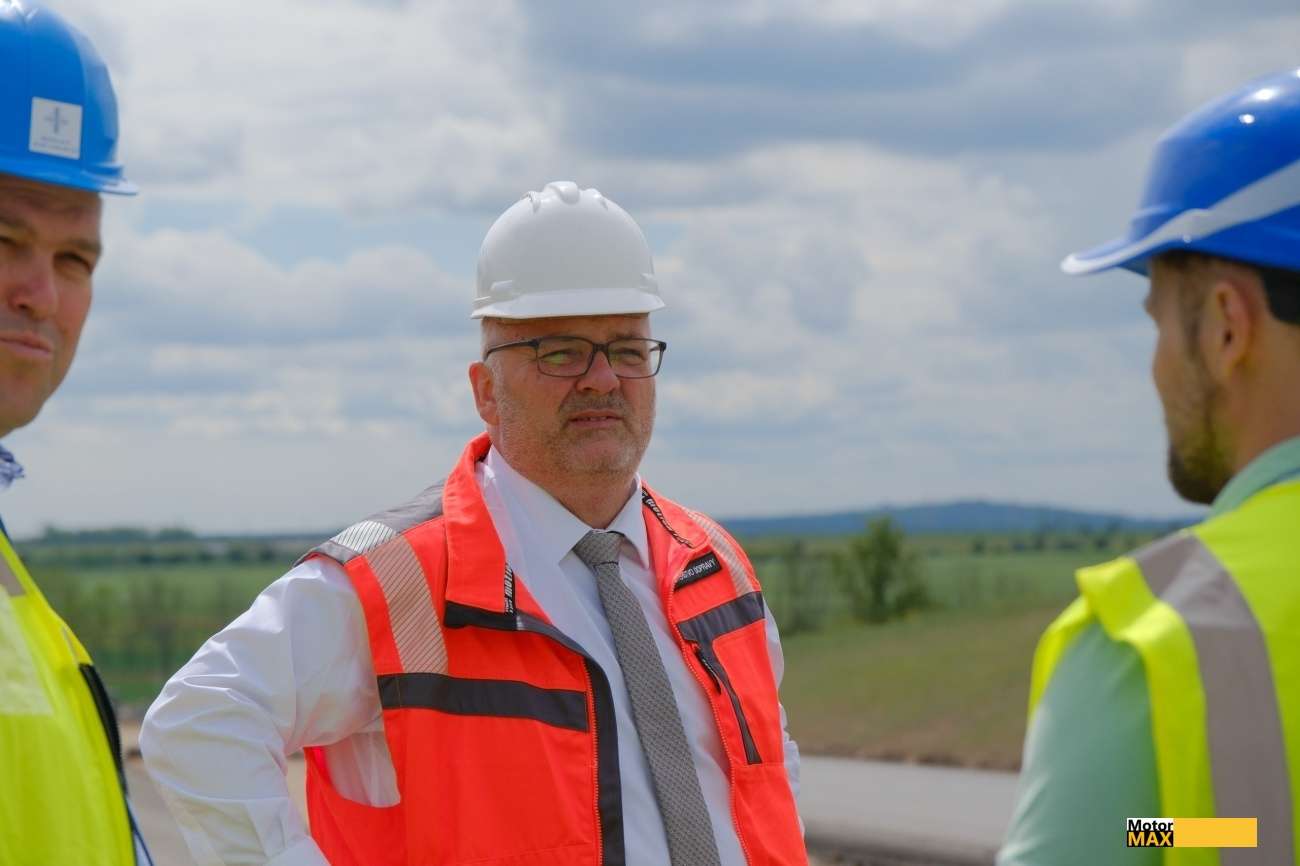 Prvních šest měsíců ministra Bednárika: rekordní  investice, systémové změny.