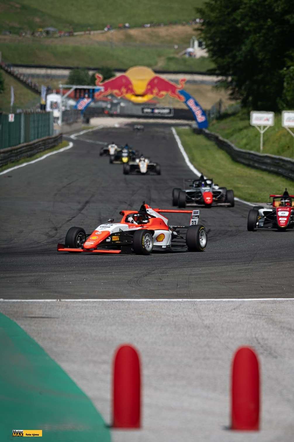 Piloti Janík Motorsport David Gorčica a Tobiáš Paško po víkendu F4 na Salzburgringu.
