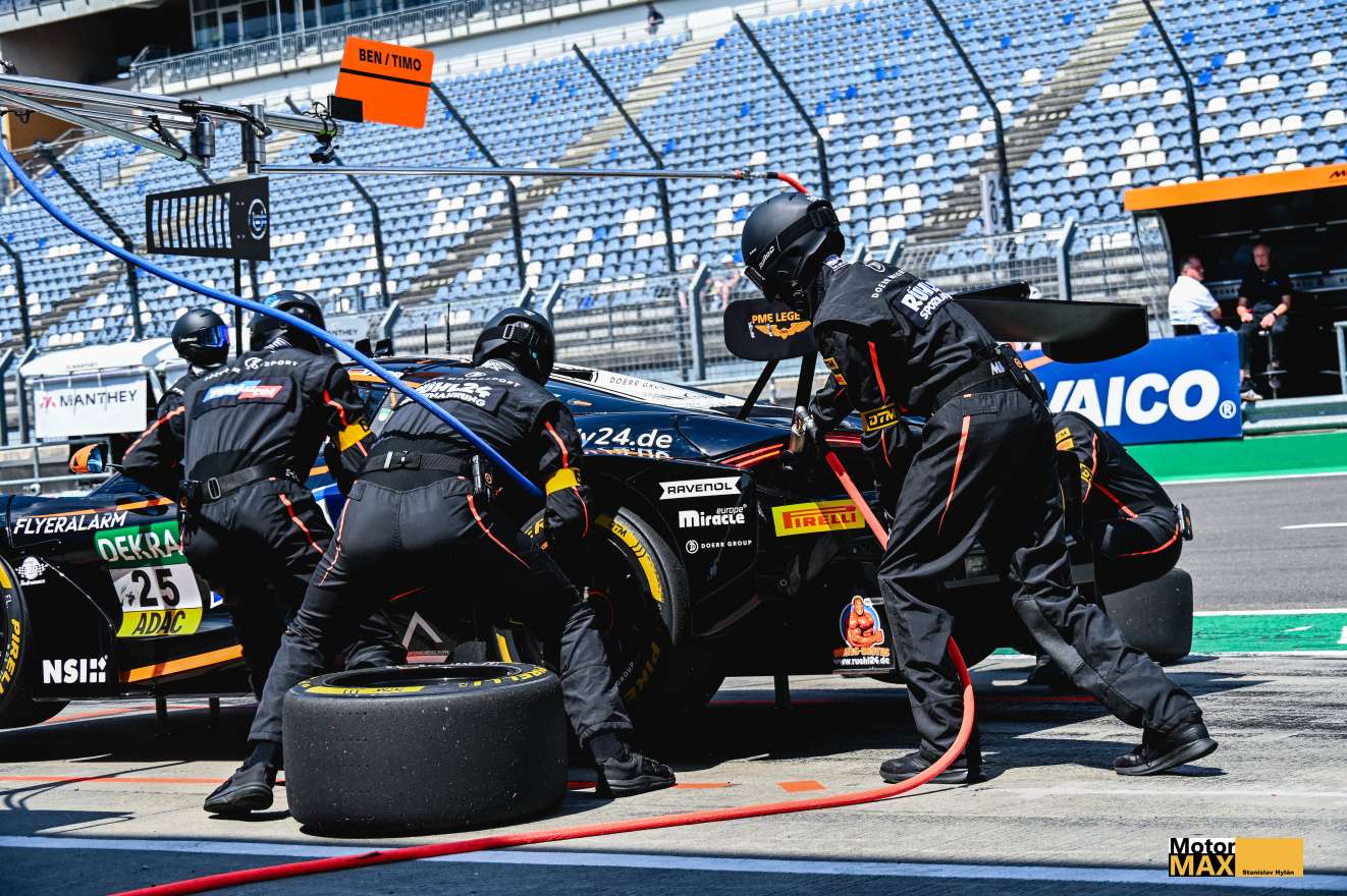 Foto story Standy Hylána z DTM na Lausitzringu 2026 /2.