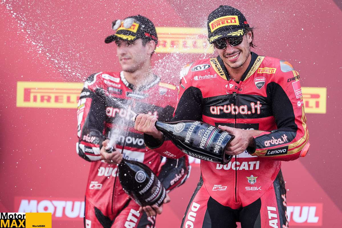 WorldSBK: Bulega suverénně ovládl první závod a slaví padesáté vítězství v kariéře.